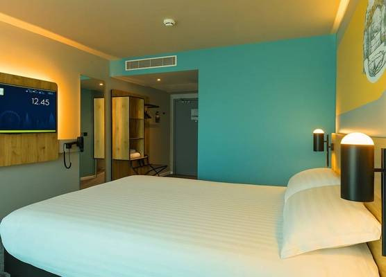 B&B HOTEL Warrington 1