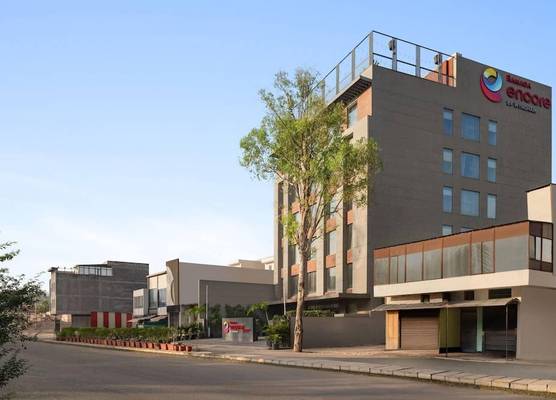 Ramada Encore by Wyndham Chandigarh Zirakpur 1