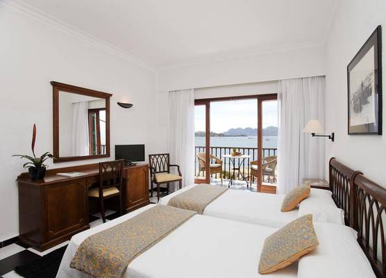 Hotel Sis Pins 1