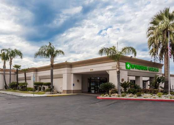 Wyndham Garden Fresno Yosemite Airport 1