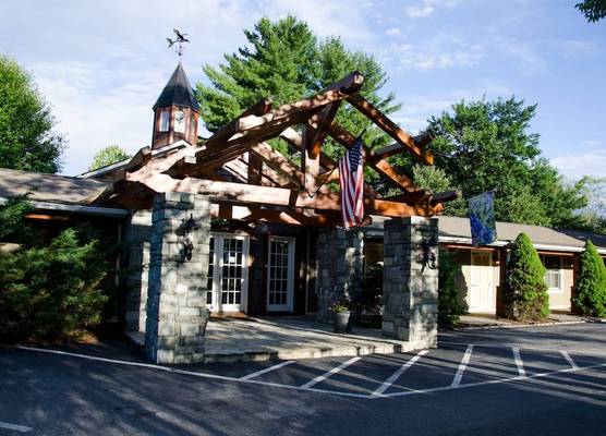 Village Inn - Blowing Rock 1