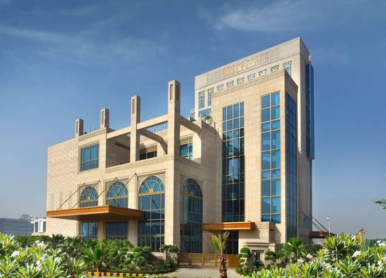 Seven Seas Hotel 1