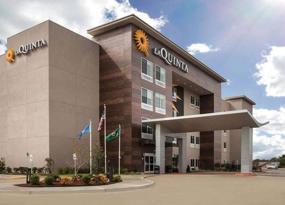 La Quinta by Wyndham Owasso 1