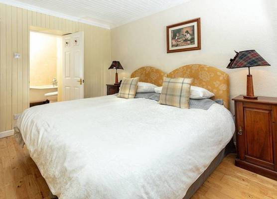 Creagan Guest House 1