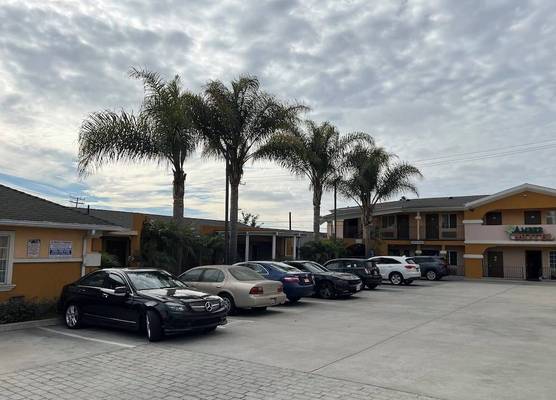 Amber Motel 1