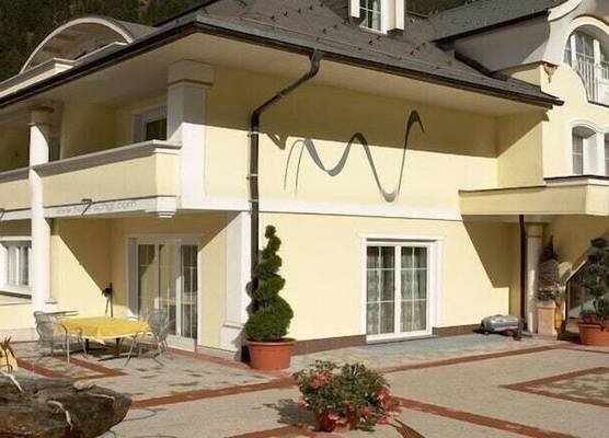 Hotel Ischgl 1