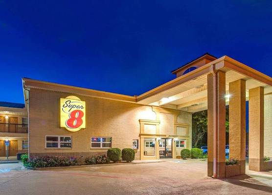 Super 8 by Wyndham Richardson Dallas 1