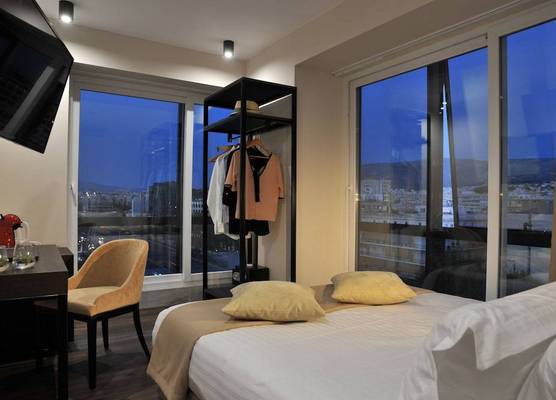 B4B Athens 365 1