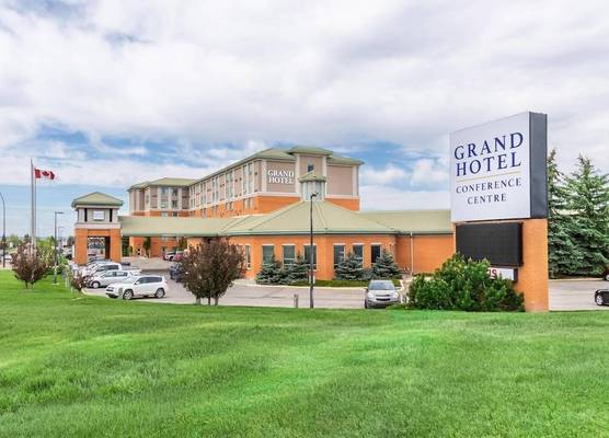 Grand Hotel & Conference Centre Calgary Airport, an Ascend Collection Hotel 1