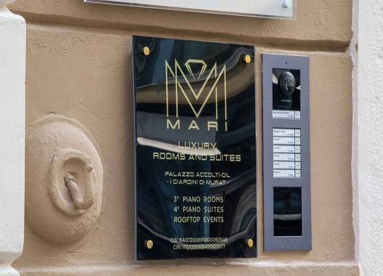 MARI Luxury Rooms and Suites 1