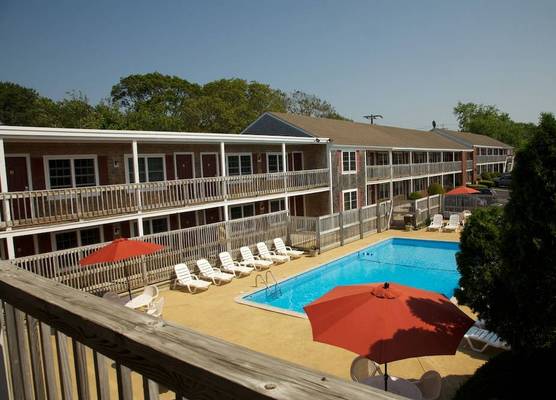 Holiday Hill Inn & Suites 1