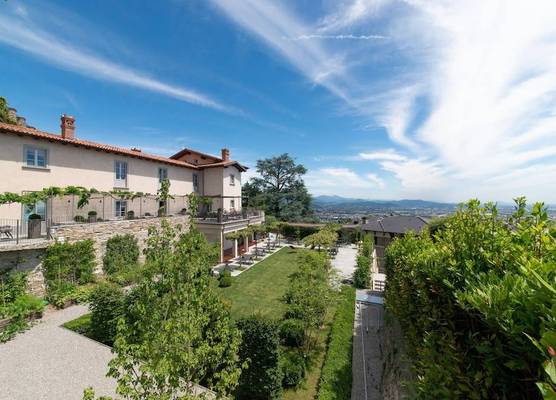 Relais San Vigilio al Castello 1