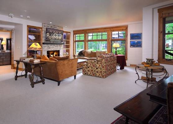 WestWall Lodge 1