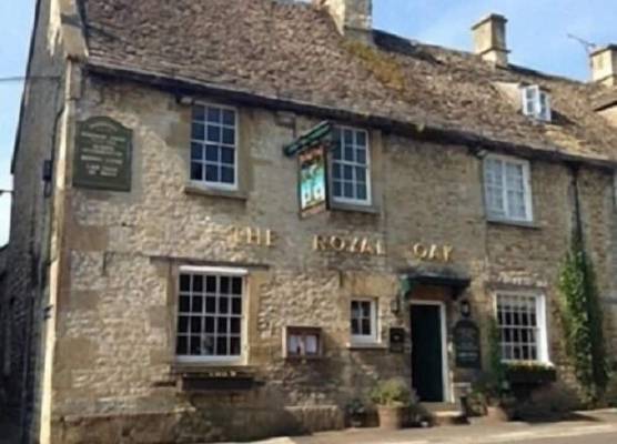The Royal Oak Burford 1
