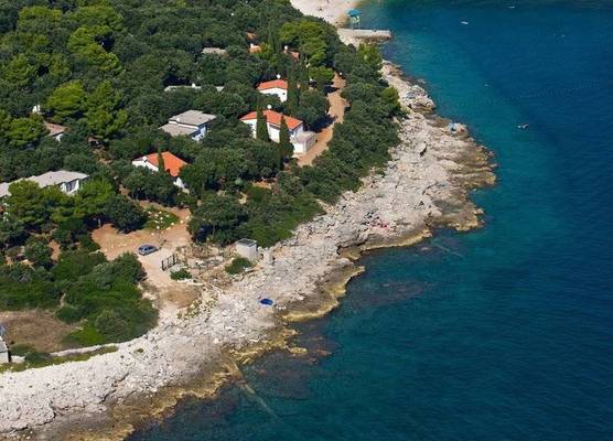 Arena Verudela Beach Resort & Verudela Villas 1