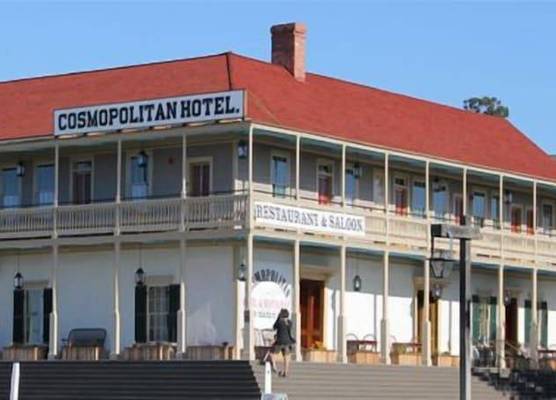 Cosmopolitan Hotel 1