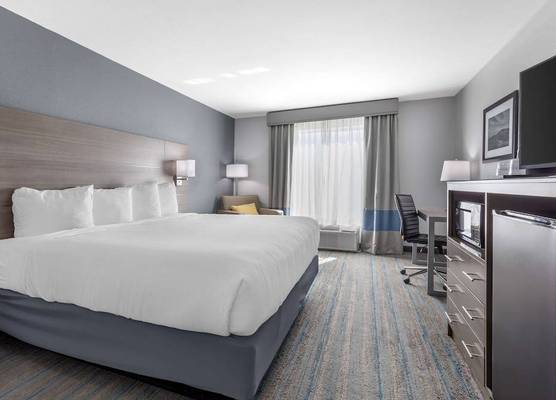 Best Western Plus Stephenville Inn 1