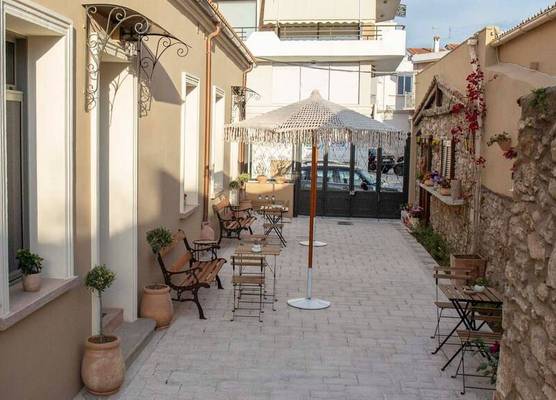 Strofilia Guest House 1