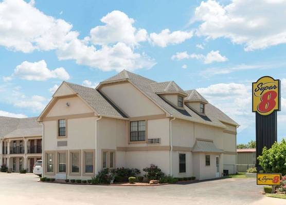 Super 8 by Wyndham Enid 1