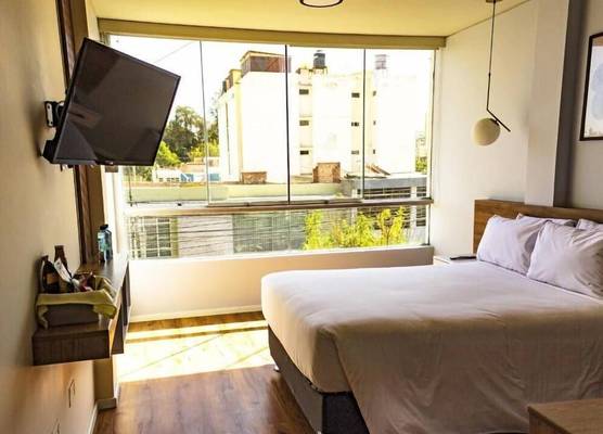 HUB HOTELS 1