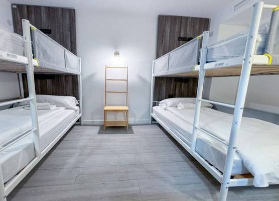 ZUR Boutique Hostel 1