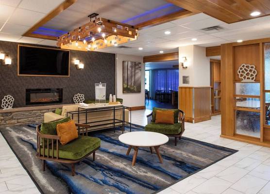 Fairfield Inn and Suites by Marriott Bakersfield Central 1