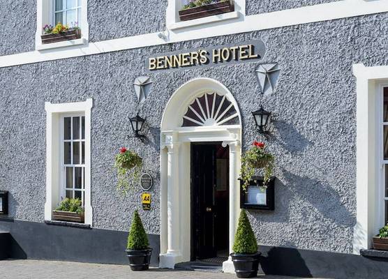 Dingle Benners Hotel 1