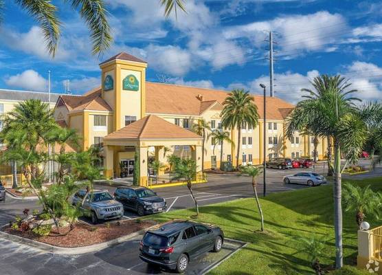La Quinta by Wyndham Orlando Universal area - Free Shuttle to Universal 1