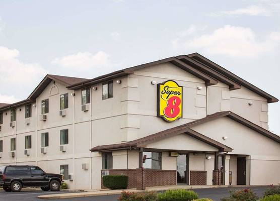 Super 8 by Wyndham Lexington VA 1
