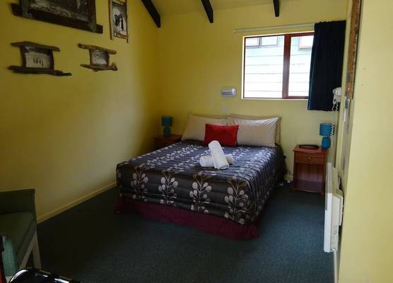 Glow Worm Accommodation 1