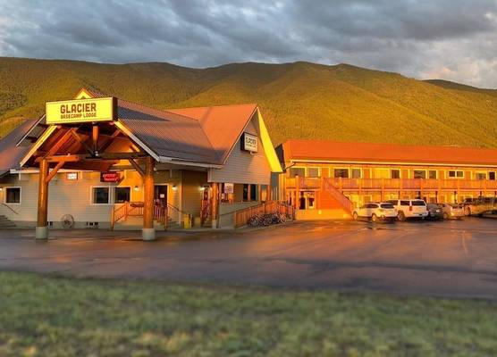 Glacier Basecamp Lodge 1