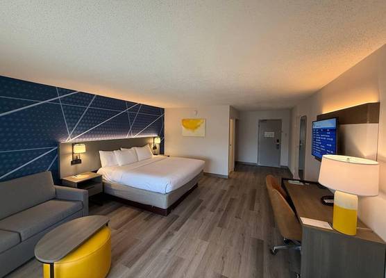 Comfort Inn & Suites Danbury-Bethel 1