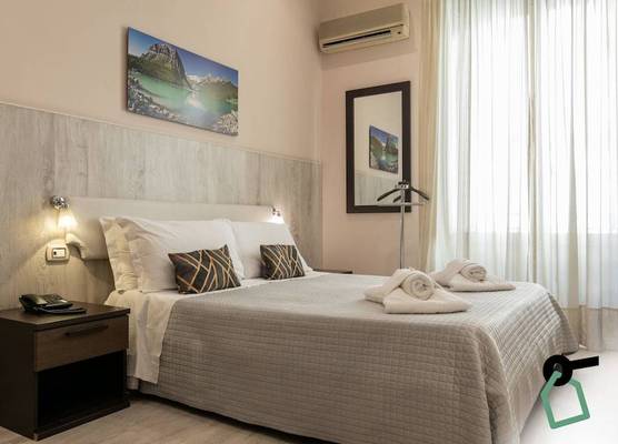 HOTIDAY Room Collection - Palermo Politeama 1