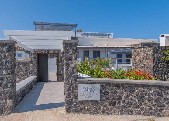 Golden Sunrise Suites Santorini 1