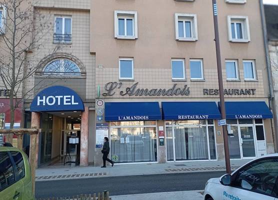 Logis Hotel Restaurant l'Amandois 1