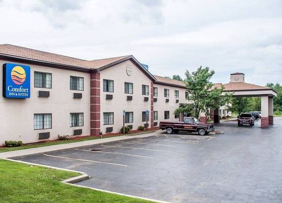 Comfort Inn & Suites Hamburg - Buffalo South 1