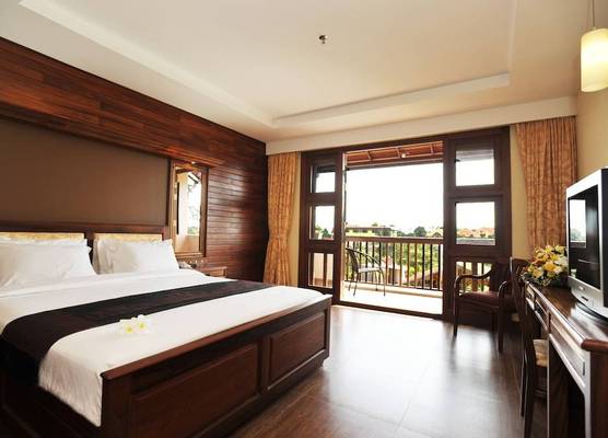 City River Hotel 1
