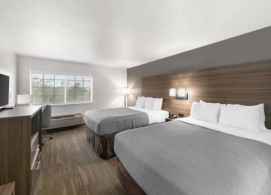 Quality Inn Near Seaworld - Lackland 1