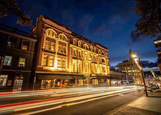 Hadley's Orient Hotel 1