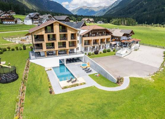 Hotel Tyrol 1