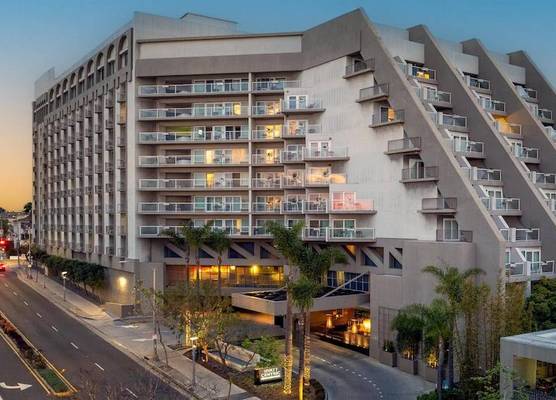 Hyatt Centric Delfina Santa Monica 1