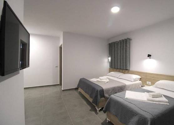 Hotel Villa Adrian 1