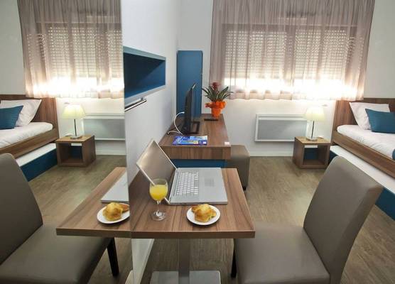 Appart Hotel Odalys City Tours Le Jardin des Lettres 1