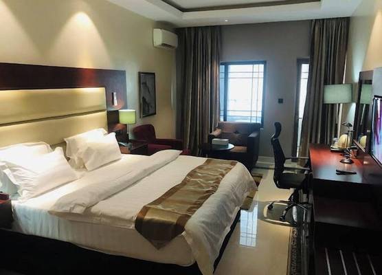Richland Hotel 1