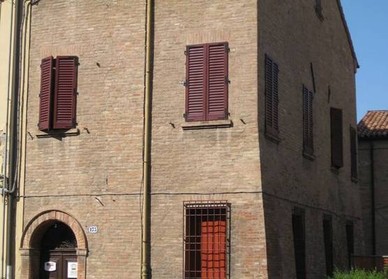 Low Cost Ferrara 1