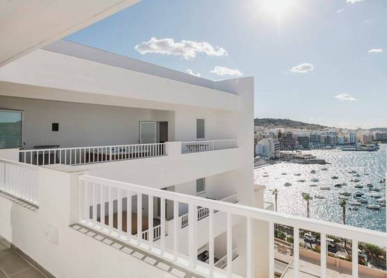HORIZON SUITES by the Sea 1