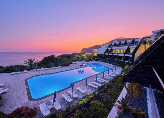 Caloura Hotel Resort 1