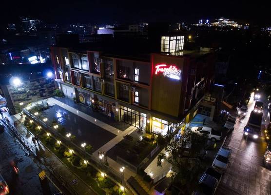 Travelite Express Hotel 1