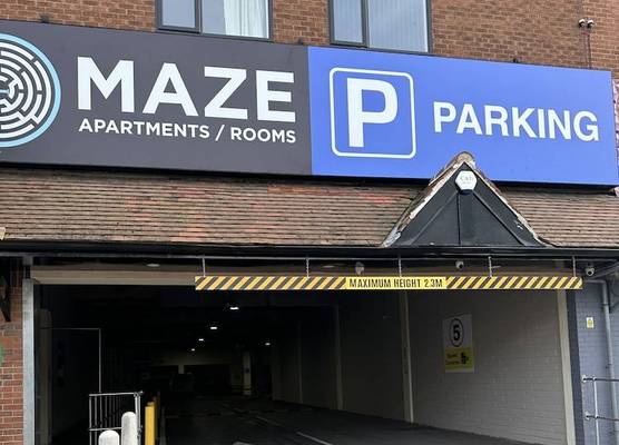 Maze apartments and rooms Free parking 1