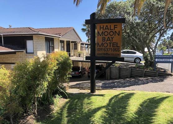 Half Moon Bay Motel 1
